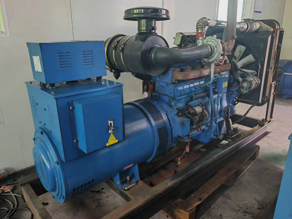 兰考100kW柴油发电机组使用多级机油有哪些优缺点？